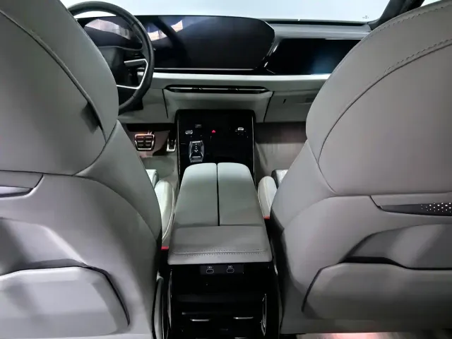 Audi A6L — Фото автомобиля 10