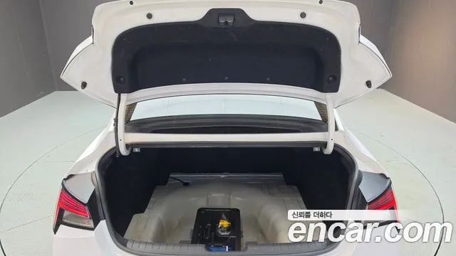 Hyundai Avante CN7 — Фото автомобиля 25