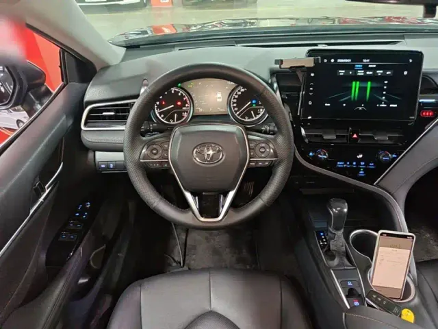 Toyota Camry — Фото автомобиля 10