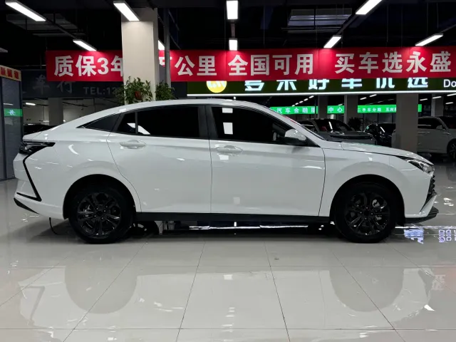Dongfeng Yixuan — Фото автомобиля 7