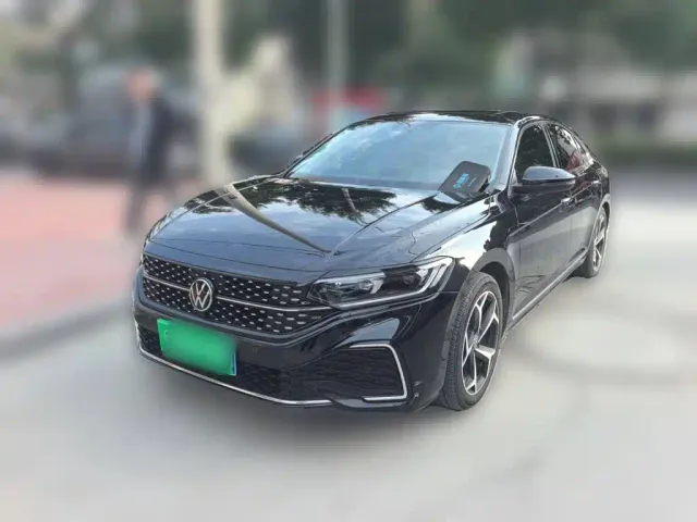 Фотография автомобиля — Volkswagen Passat