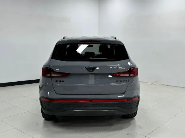 Jetta VS5 — Фото автомобиля 5