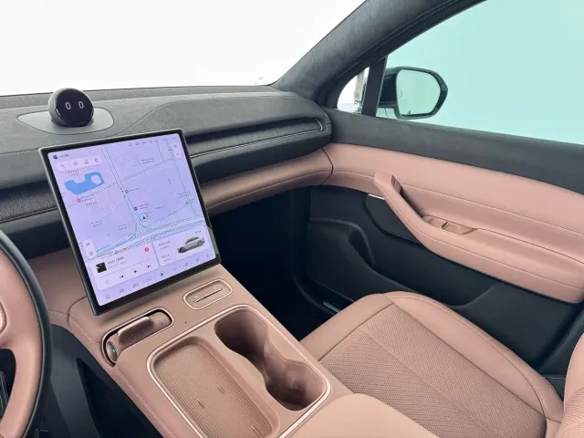 Nio EC6 — Фото автомобиля 6