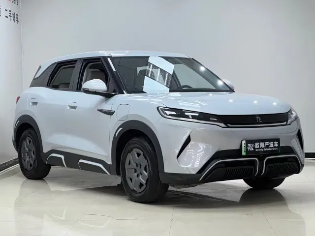 BYD Yuan UP — Фото автомобиля 3
