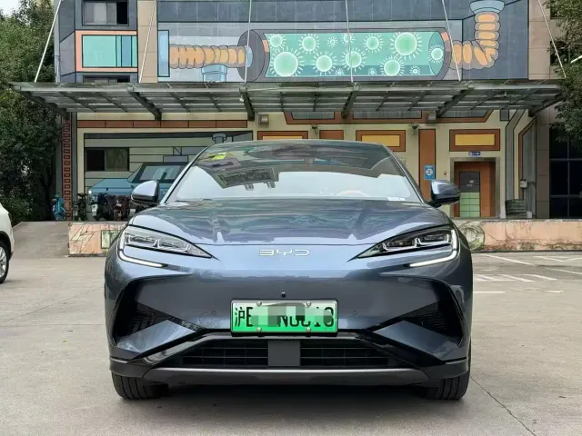 BYD Sealion 07 EV — Фото автомобиля 2