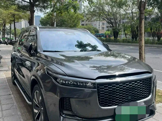 Li Auto ONE — Фото автомобиля 2