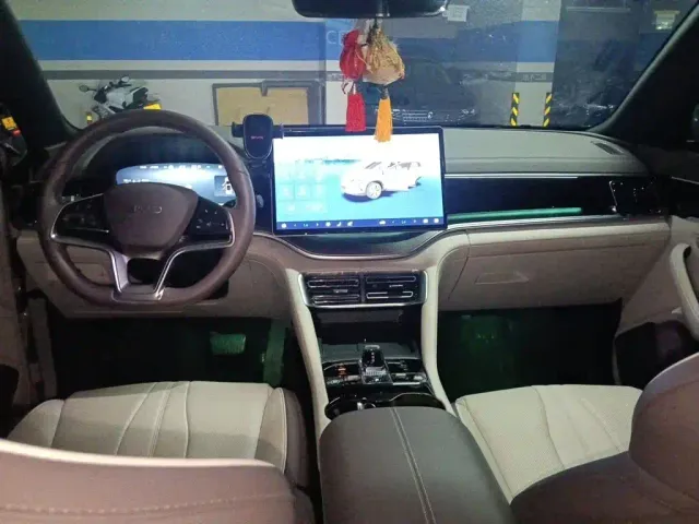 BYD Song PLUS — Фото автомобиля 5