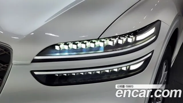 Genesis GV70 — Фото автомобиля 7