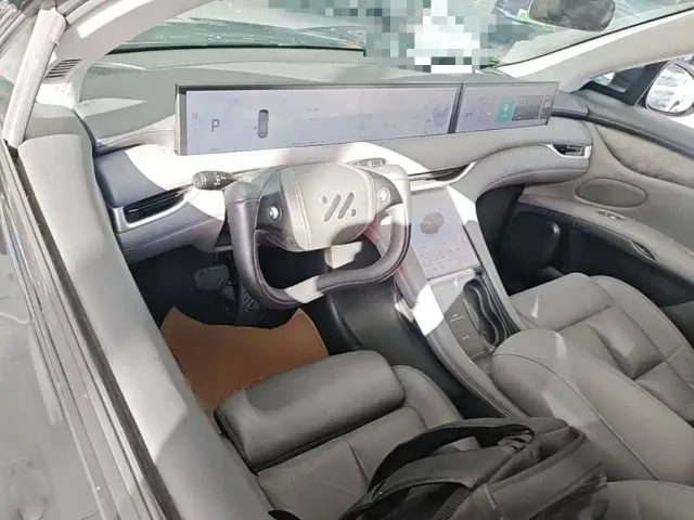 IM Motors LS6 — Фото автомобиля 9