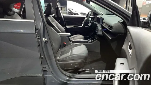 Hyundai Kona Kona (SX2) Бензин 1.6 Turbo 4WD — Фото автомобиля 11