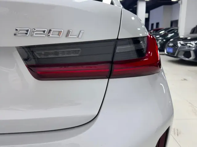 BMW 3 Series — Фото автомобиля 9