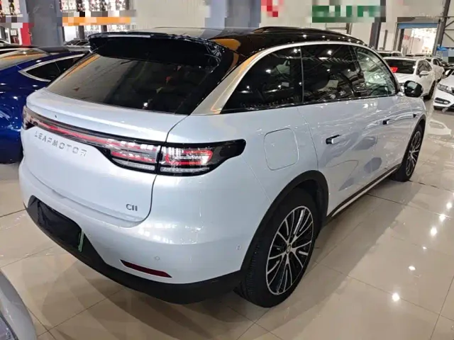 Leapmotor C11 — Фото автомобиля 6