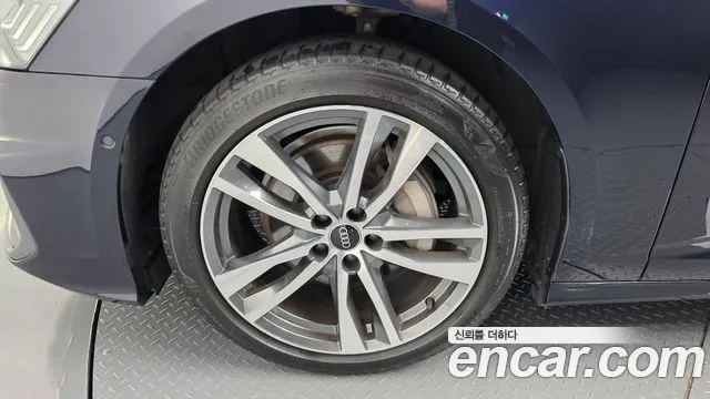 Audi A6 45 TFSI quattro Premium — Фото автомобиля 5
