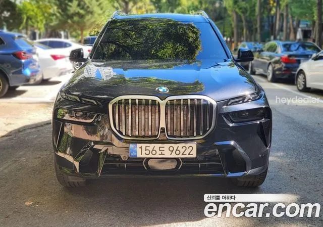Фотография автомобиля — BMW X7 G07