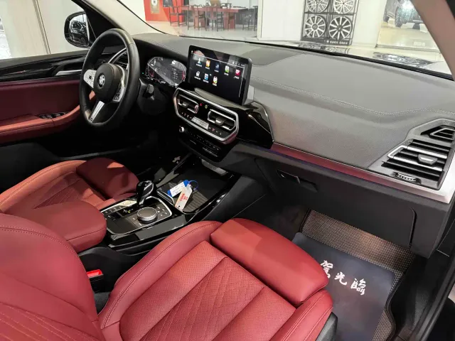 BMW X3 — Фото автомобиля 10
