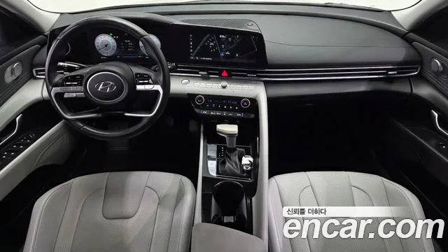 Hyundai Avante CN7 — Фото автомобиля 10