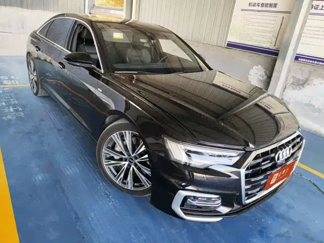 Audi A6L — Фото автомобиля 3