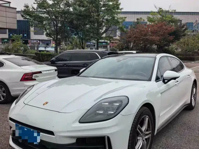 Фотография автомобиля — Porsche Panamera