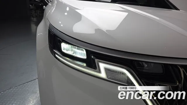 Kia Canival Carnival 4 поколение Бензин 9 мест Prestige — Фото автомобиля 22