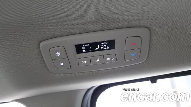 Kia Carnival 4th Gen — Фото автомобиля 30