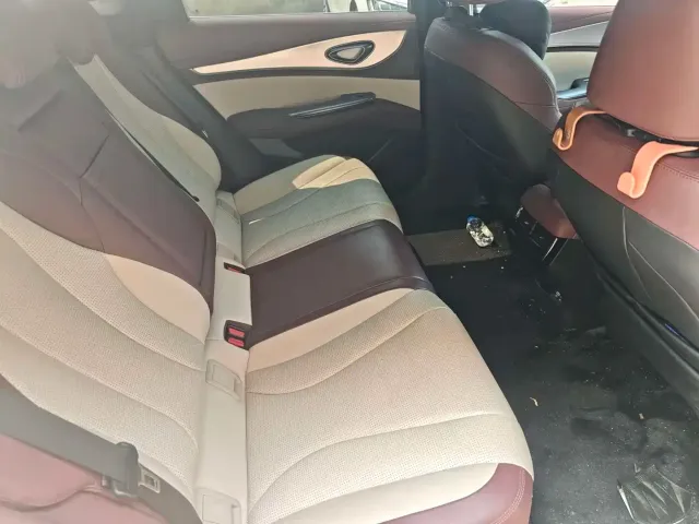BYD Seal 07 DM-i — Фото автомобиля 11