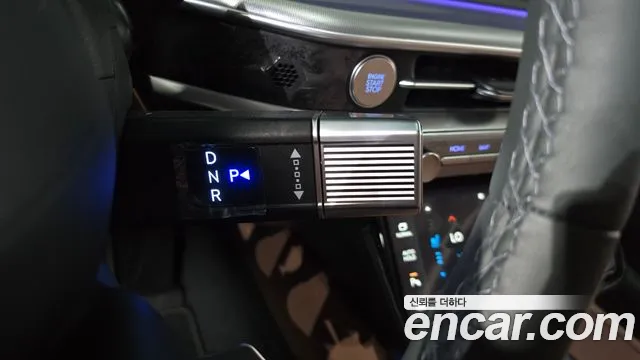 Hyundai Grandeur Grandeur (GN7) 2.5 Бензин 2WD — Фото автомобиля 9