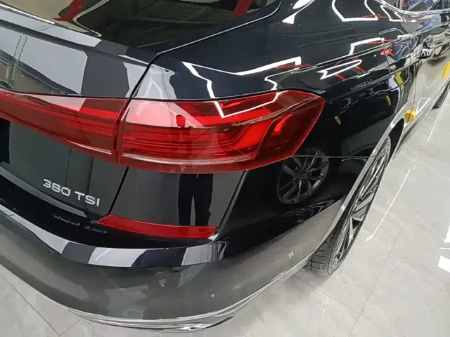 Volkswagen Passat — Фото автомобиля 7