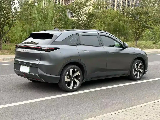 Arcfox Alpha T5 — Фото автомобиля 5