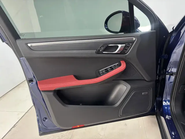 Porsche Macan — Фото автомобиля 10
