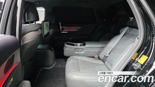 Genesis G90 Бензин 3.5 турбо AWD — Фото автомобиля 11
