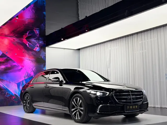Mercedes-Benz S-Class — Фото автомобиля 2