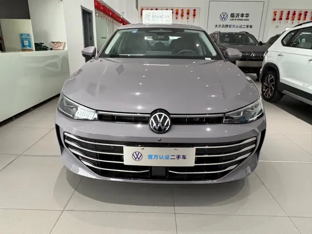 Volkswagen Passat — Фото автомобиля 2