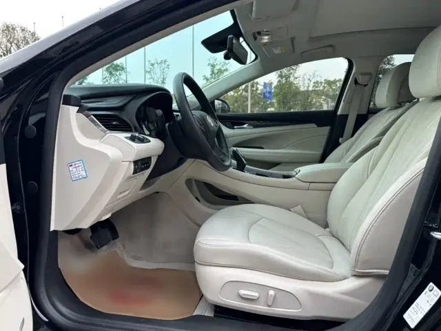 Buick LaCrosse — Фото автомобиля 6