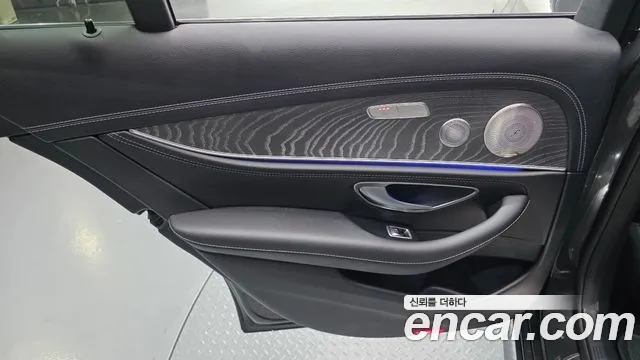 Mercedes-Benz E-Class W213 — Фото автомобиля 14