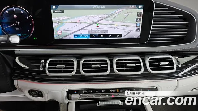 Mercedes-Benz GLS-Class — Фото автомобиля 13