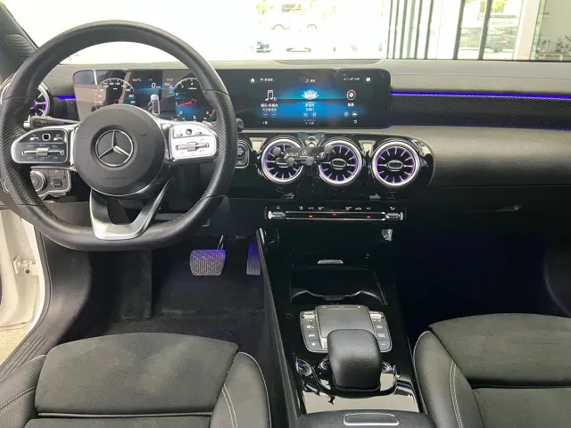 Mercedes-Benz A-Class — Фото автомобиля 6