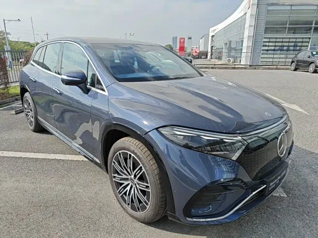 Mercedes-Benz EQS — Фото автомобиля 3