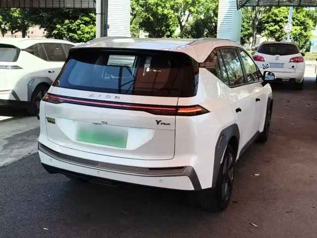 GAC Aion Y — Фото автомобиля 6
