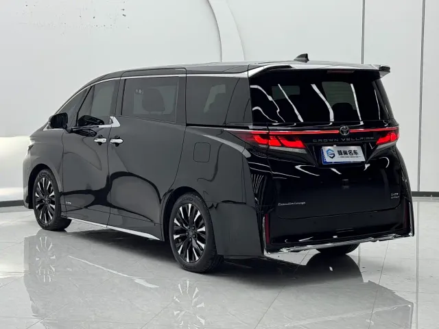 Toyota Vellfire — Фото автомобиля 24