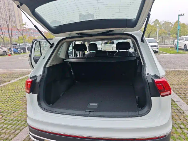Volkswagen Tiguan L 2023 280TSI 2WD Trend Limited Edition — Фото автомобиля 12
