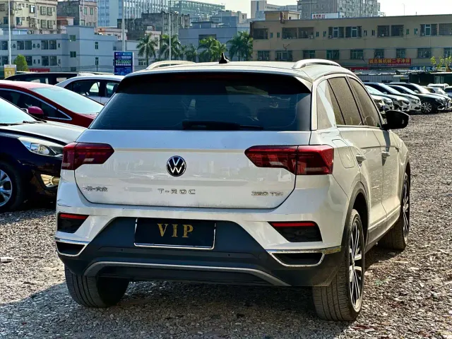 Volkswagen T-Roc — Фото автомобиля 7