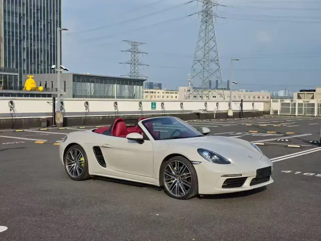 Porsche 718 — Фото автомобиля 5