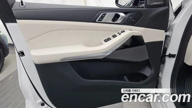 BMW X5 xDrive 40i M Sport — Фото автомобиля 23