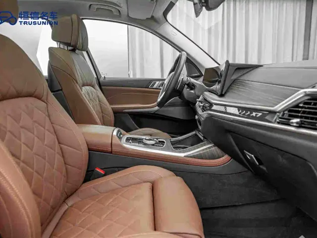 BMW X7 — Фото автомобиля 15
