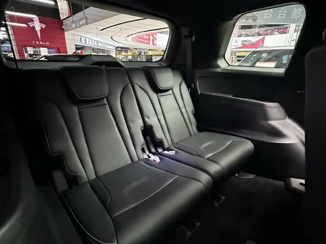 GAC Trumpchi GS8 — Фото автомобиля 29