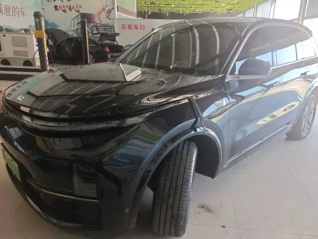 Фотография автомобиля — Li Auto L8