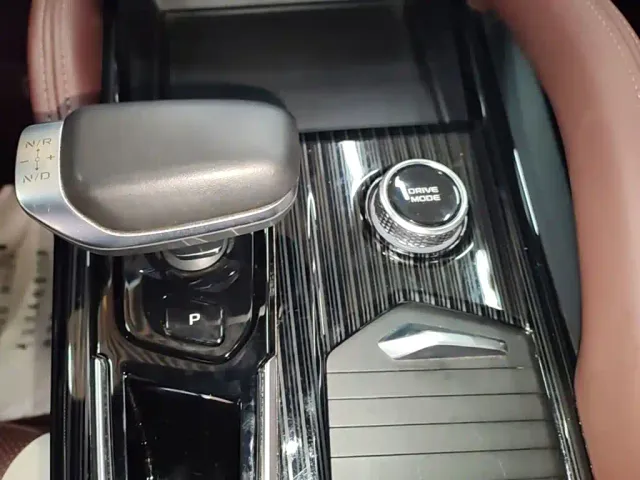 Geely Xingyue L — Фото автомобиля 13