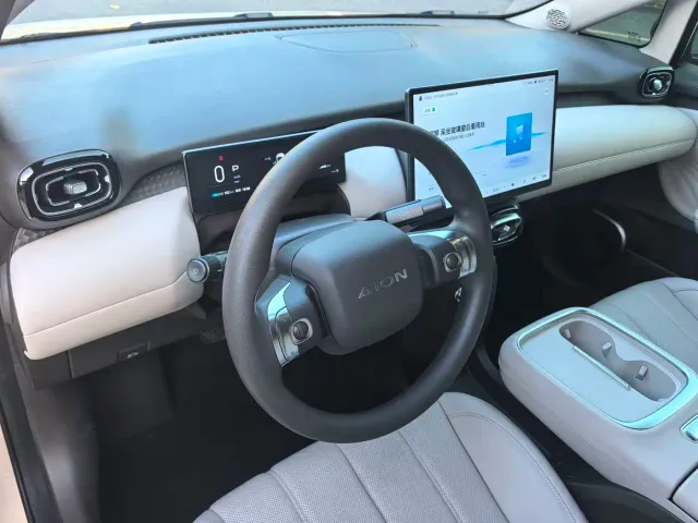 GAC Aion UT — Фото автомобиля 13