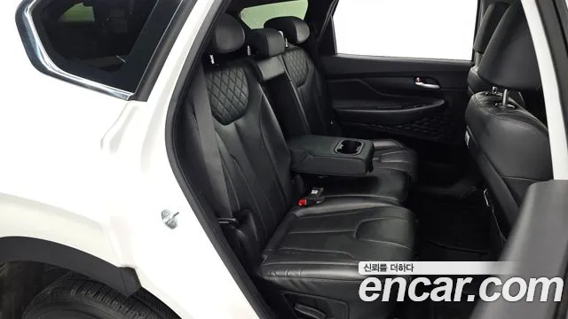 Hyundai Santafe Новый Santa Fe Дизель 2.2 4WD — Фото автомобиля 11