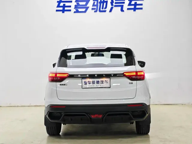 Geely Binyue — Фото автомобиля 6